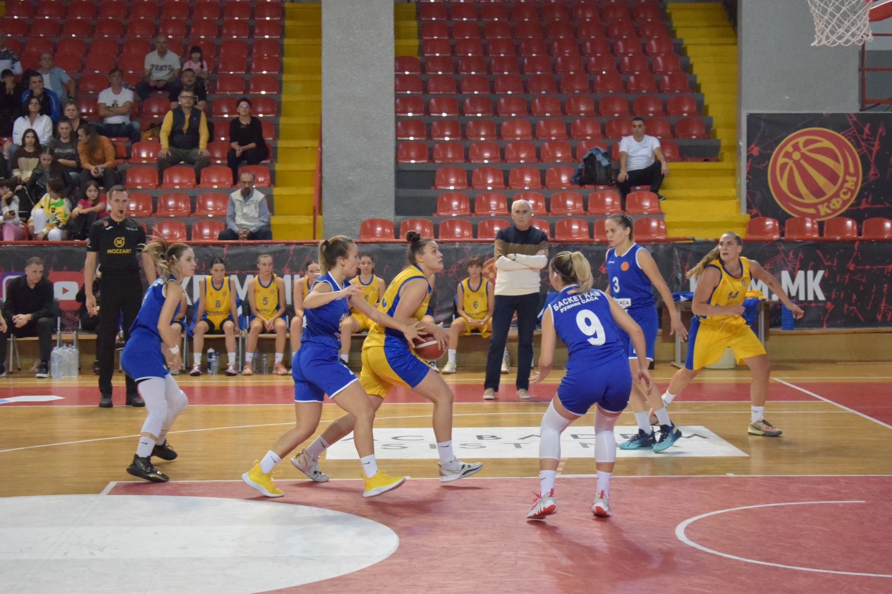 ПРВА ЛИГА-ЖЕНИ-ПЛЕЈ-ОФ-ФИНАЛЕ: Бадел 1862 ќе бори и со „заморот“, шанса повеќе за „предизвикувачот“, Баскет Кам