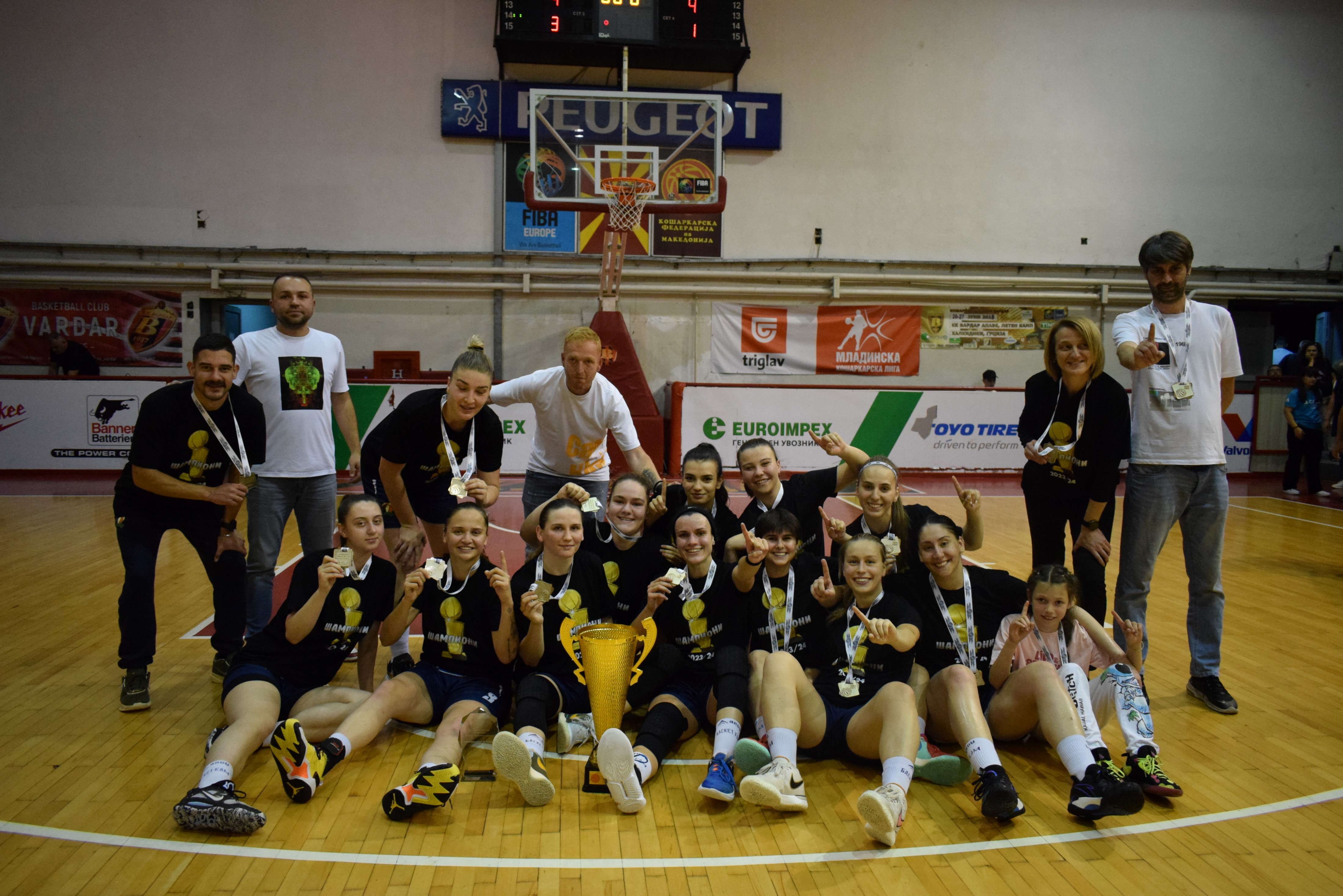 ПРВА ЛИГА-ЖЕНИ-ПЛЕЈ-ОФ: Баскет кам ја одбрани шампионската титула, и ги обедини трите круни! (ФОТО)