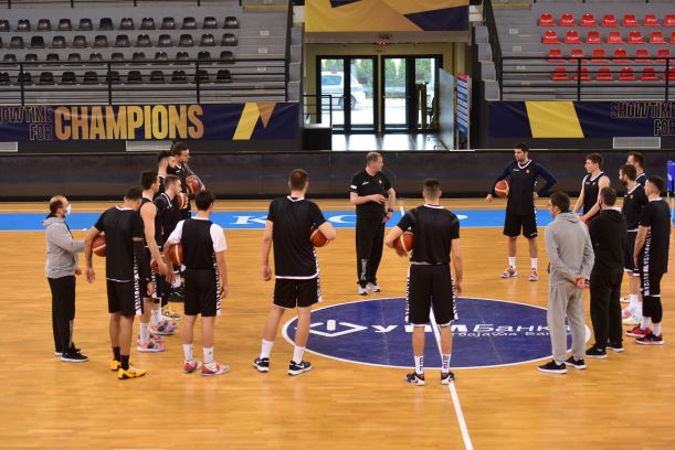 Тодоров ги одреди дванаесетмината кои ќе ја нападнат Италија