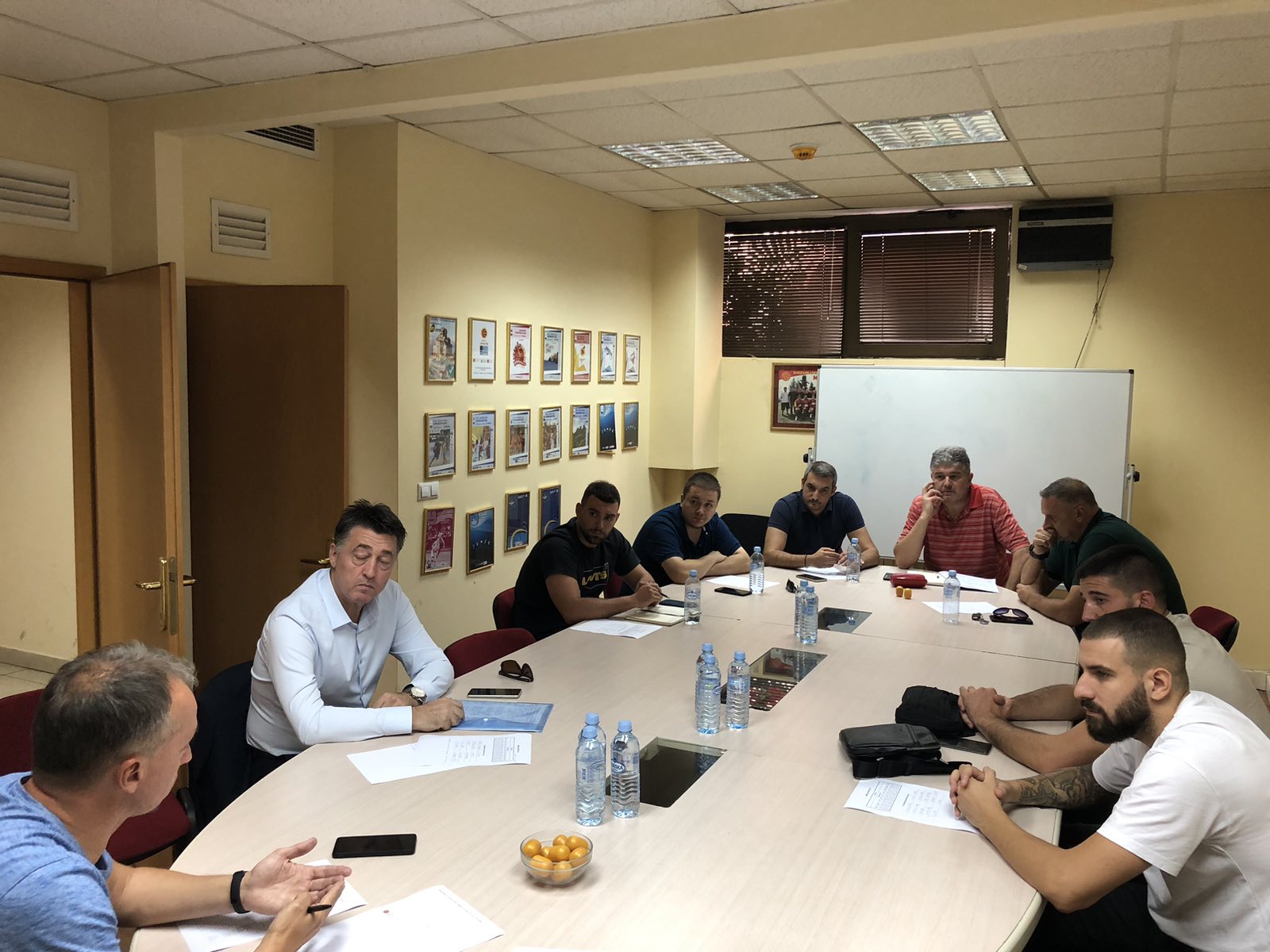 Познати се двојките за почетокот на натпреварите во Третата лига-мажи