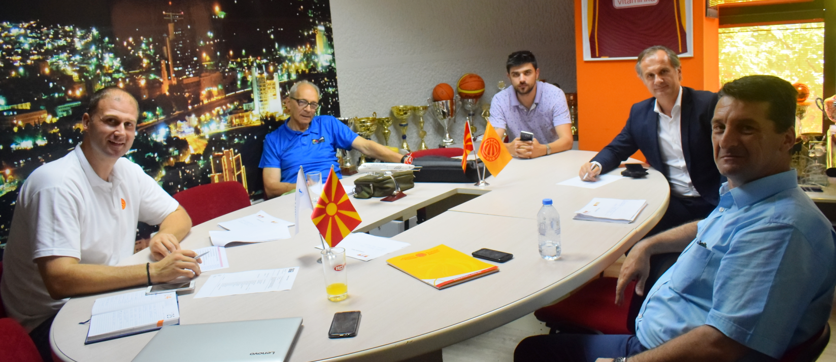 Одржан состанок на комисијата за инспекција на салите на прволигашите