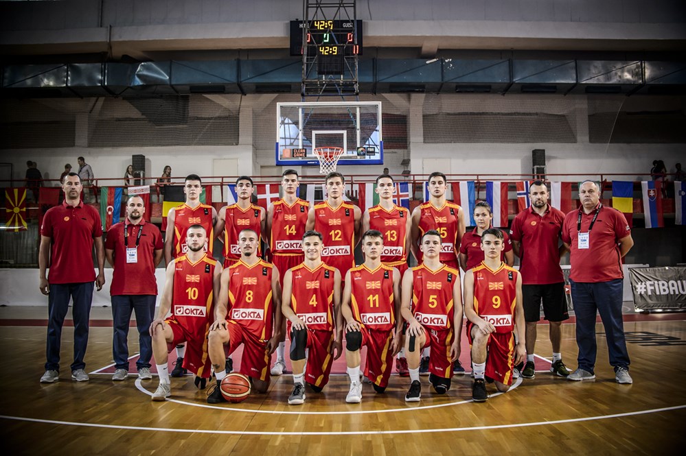 јуниорите го освоија 18. место