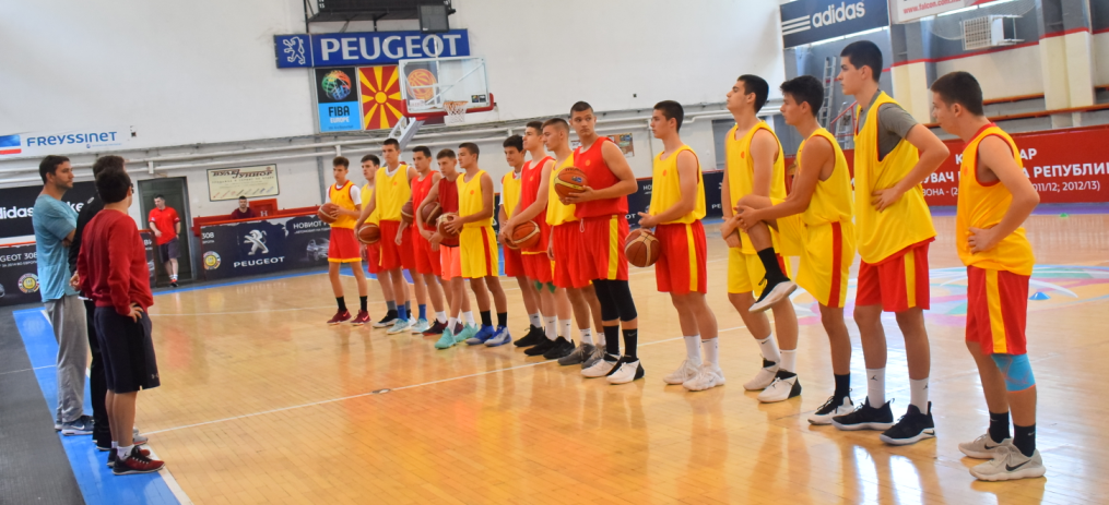 Кадетите со пораз од Русија
